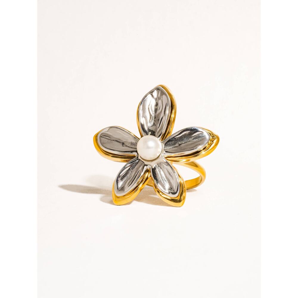 Killian 18K Gold Non-Tarnish Pearl Flower Ring